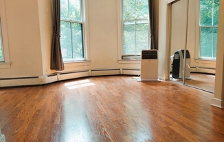 Studio, 1 bath, 425 sqft, $2,650, Unit 2F