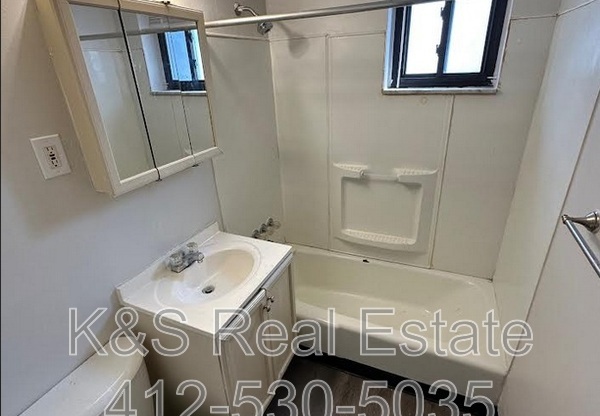 760 5th Ave 10