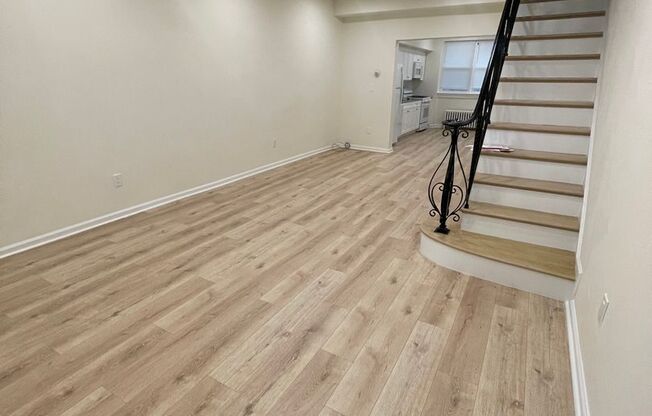 NEWLY UPDATED SPACIOUS 3-BEDROOM HOUSE IN NEWBOLD