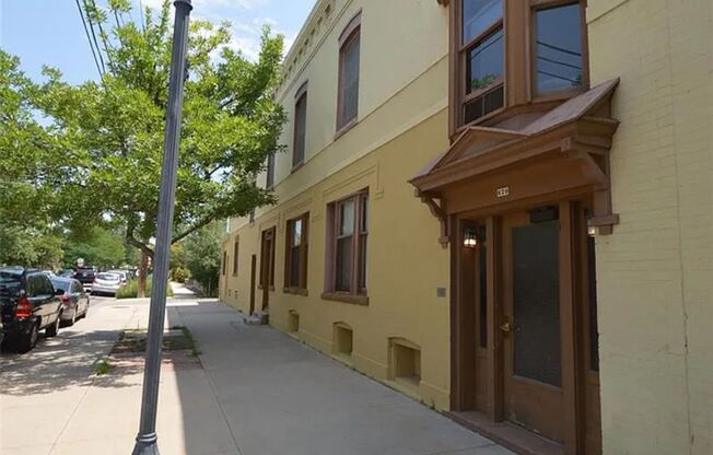 Pearl Exposition Apartments