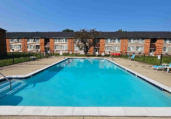 1879 w 13 mile rd madison heights mi 48071