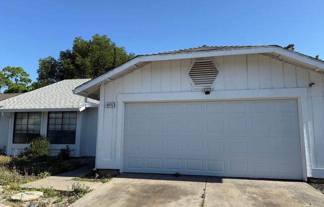 8475 Wheatland Dr - Sacramento 95828
