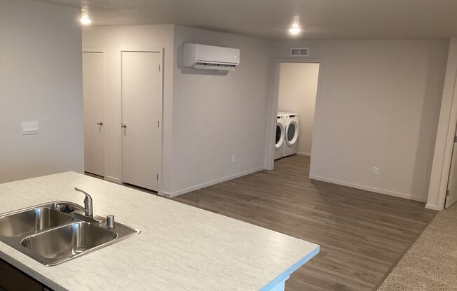 Gorgeous Newly Built House!! #1470