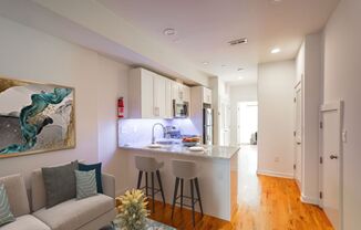 1642 N Marshall Street