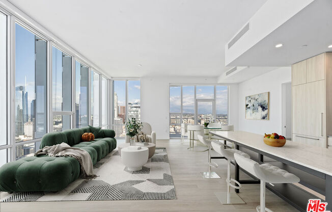 3 beds, 3 baths, 1,709 sqft, $7,788, Unit 5107