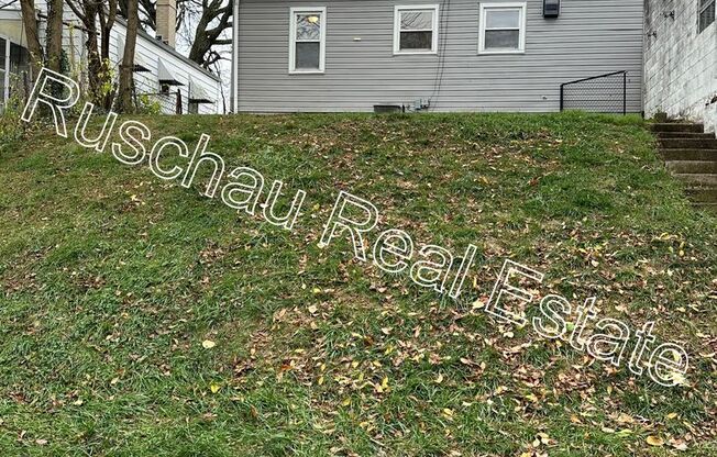 2 beds, 1 bath, $1,095