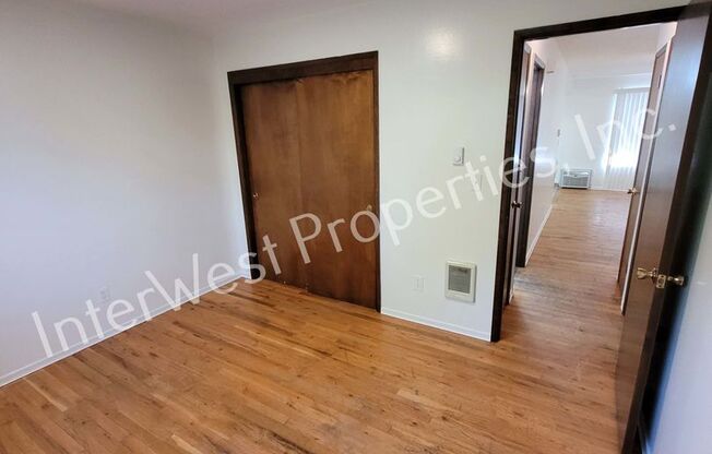 2 beds, 1 bath, 850 sqft, $1,595, Unit 3412