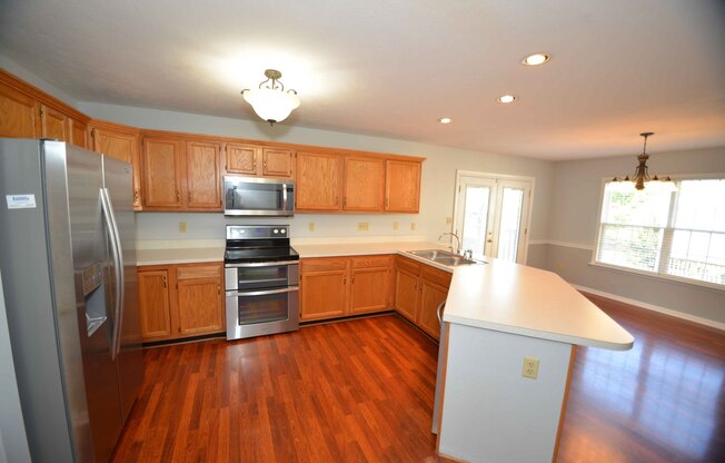 Spacious 4BR/2.5BA East End Cape Cod