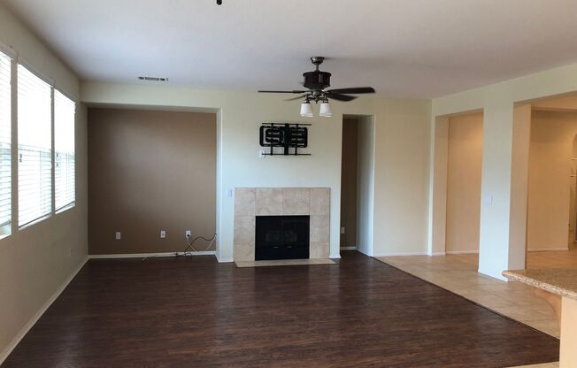 3 beds, 2 baths, $2,600