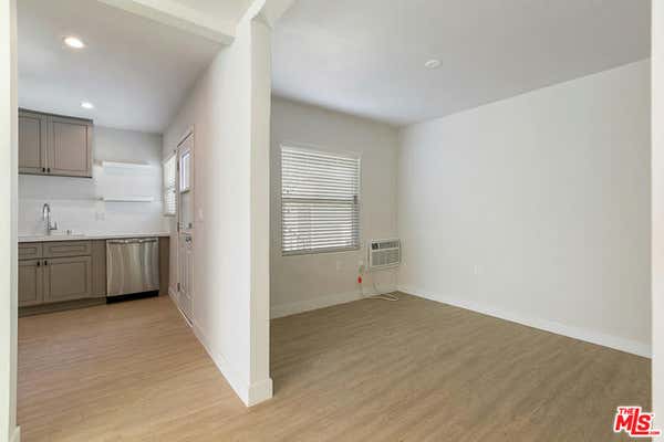 1 bed, 1 bath, 850 sqft, $2,695