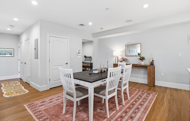 2 beds, 2 baths, 1,305 sqft, $4,800, Unit 3