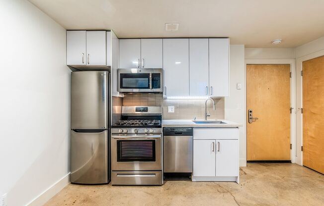 Studio, 1 bath, 287 sqft, $1,235, Unit 120