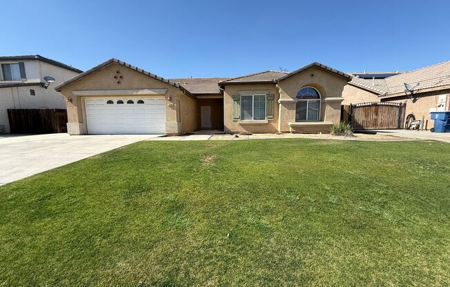 Beautiful 4 Bedroom in NW!