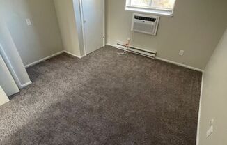 1 bed, 1 bath, $1,400, Unit 1141 Elm- 2R