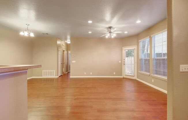 705 NELRAY BLVD