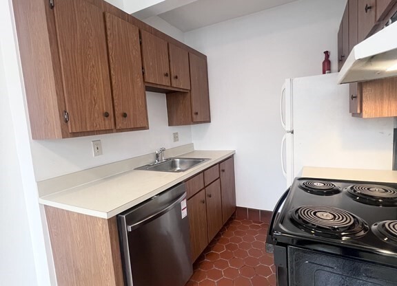 1 bed, 1 bath, 550 sqft, $2,500, Unit 102