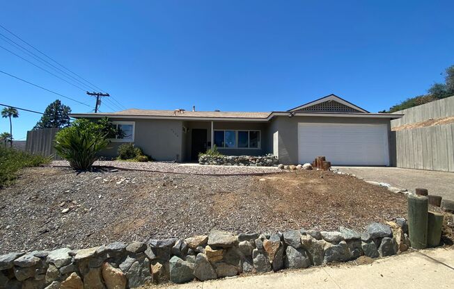 3 Bedroom, 2 Bathroom Single Story House in the Heart of Santee!