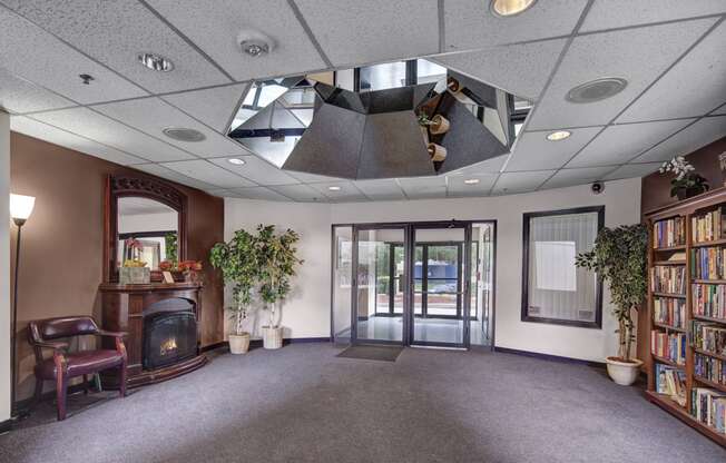 Silver Ridge Leasing Center