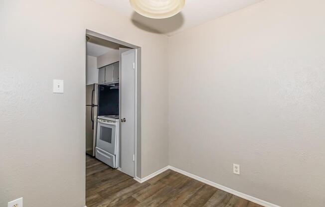 2 beds, 2 baths, 640 sqft, $1,025
