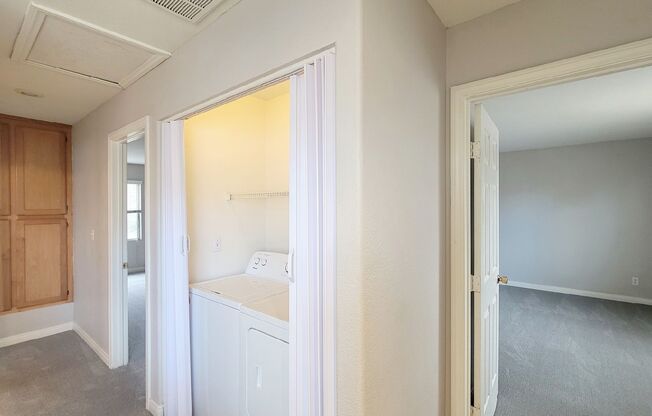 3 beds, 2.5 baths, $1,700