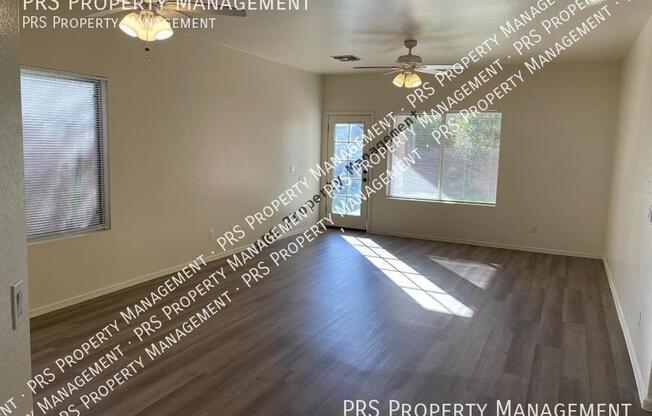 1933 W THOMPSON WAY