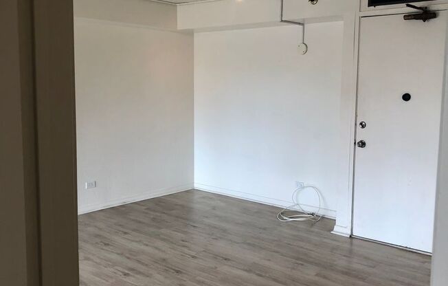 2 beds, 2 baths, $2,695, Unit # 705