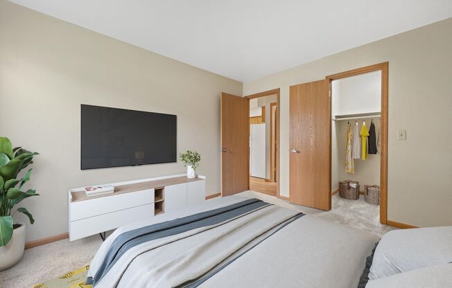 2 beds, 1 bath, 1,000 sqft, $1,325, Unit 131