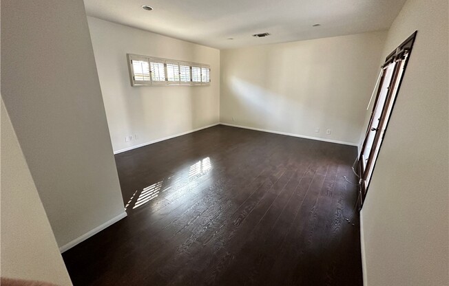 11336 MONTANA AVE