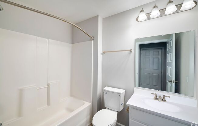 2 beds, 2 baths, 1,075 sqft, $1,325, Unit 124