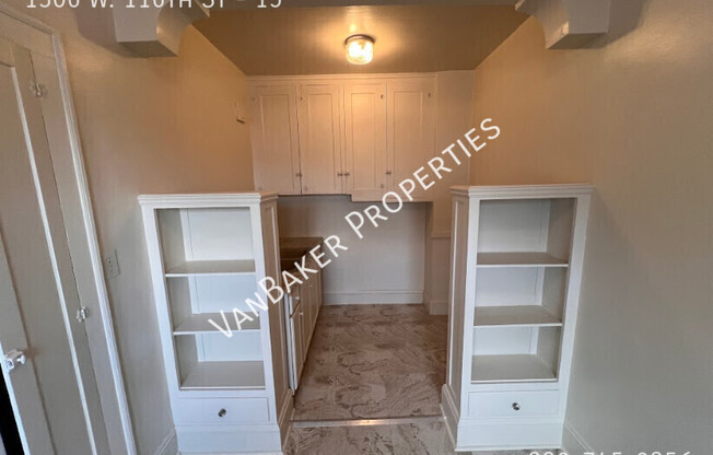 1306 W 116 ST