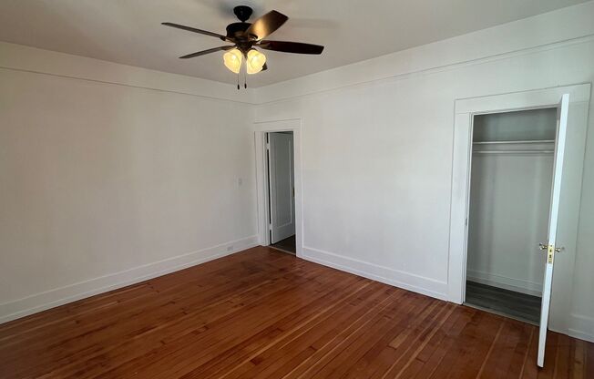 2 beds, 1.5 baths, 1,250 sqft, $2,200, Unit 1233 Starr St. - Downstairs