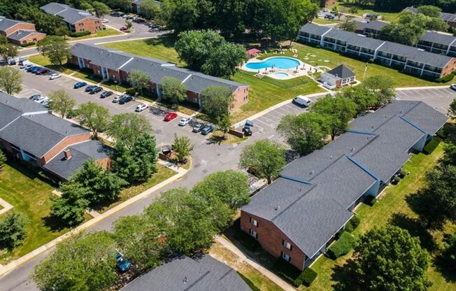 1 bed, 1 bath, 825 sqft, $1,705, Unit 532