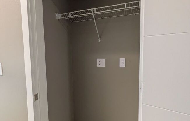 1 bed, 1 bath, 520 sqft, $1,375, Unit 412