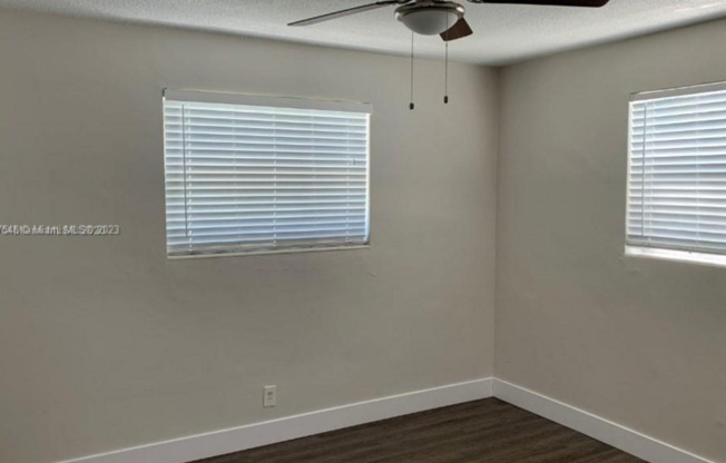 1 bed, 1 bath, 650 sqft, $1,550, Unit 105
