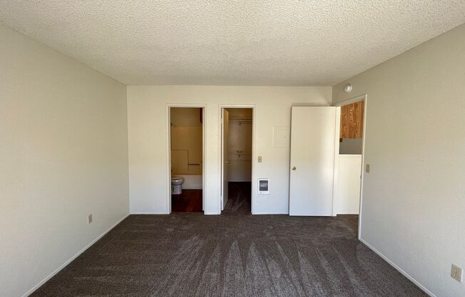 1 bed, 1 bath, 660 sqft, $1,800, Unit 76