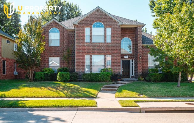 A Sweety Corner Home in Lewisville, Don't miss!!!