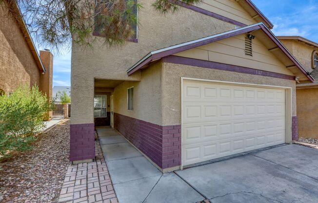 Beautiful 4 bedroom POOL home close to Nellis AFB!