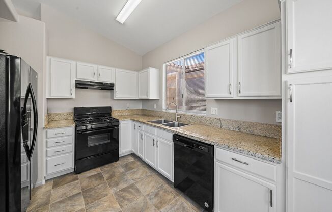 Fully Furnished Single Story Near Silverado Ranch
