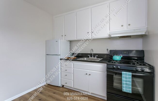 Studio, 1 bath, 444 sqft, $1,550, Unit 11