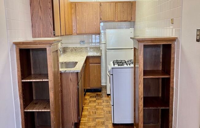 Studio, 1 bath, 500 sqft, $1,575, Unit 553-215