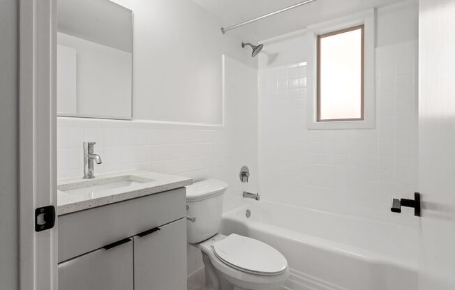 2 beds, 1 bath, 515 sqft, $2,500, Unit 1400-LL2