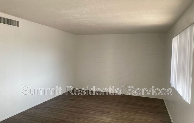 2230 E FT LOWELL RD