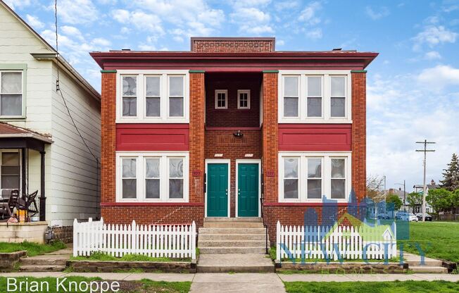 925 1/2 W. Town Street
