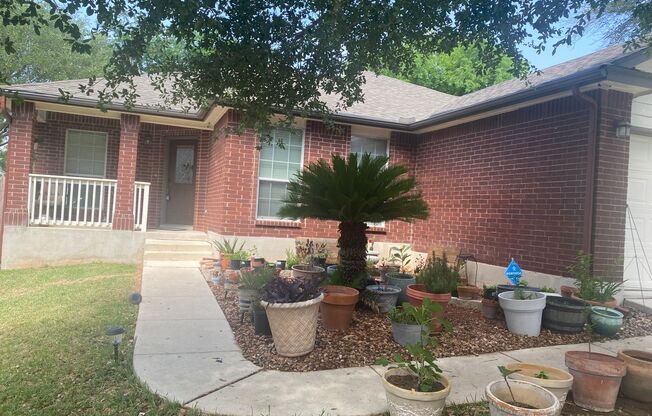 3 beds, 2 baths, $2,200