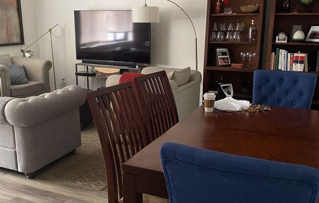 1 bed, 1 bath, $1,195, Unit 17