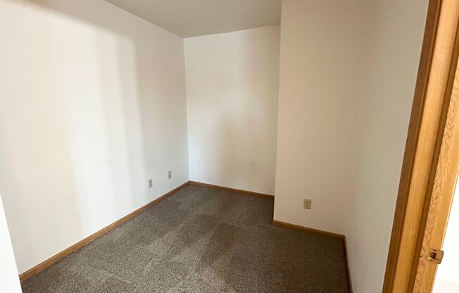 Studio, 1 bath, 430 sqft, $685, Unit 137