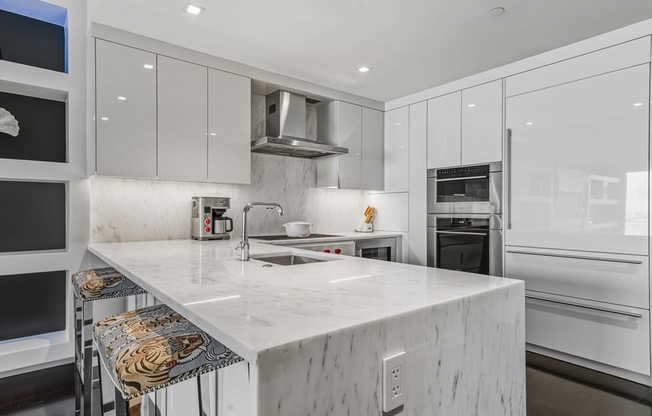 2 beds, 2.5 baths, 1,338 sqft, $12,500, Unit 17C