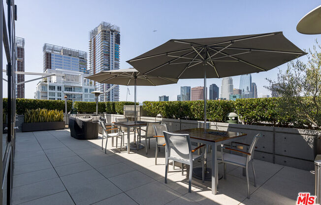 1 bed, 1.8 baths, 1,400 sqft, $3,990, Unit 817