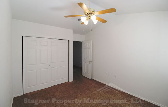 3 beds, 2 baths, $2,100, Unit # 4G