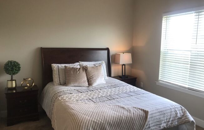 3 beds, 2 baths, 1,500 sqft, $3,475, Unit 450SMA1